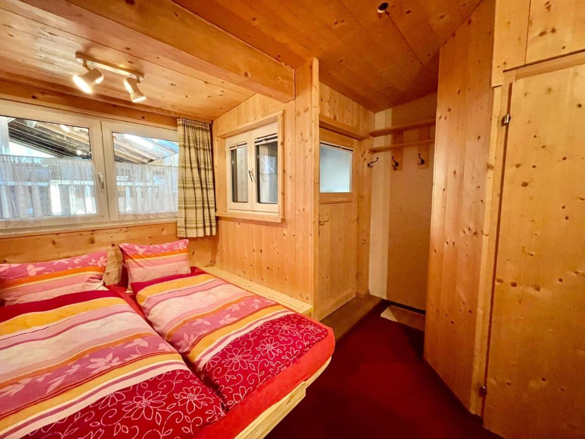 Bnb Guesthouse Lusi Frauenkirch Exteriör bild