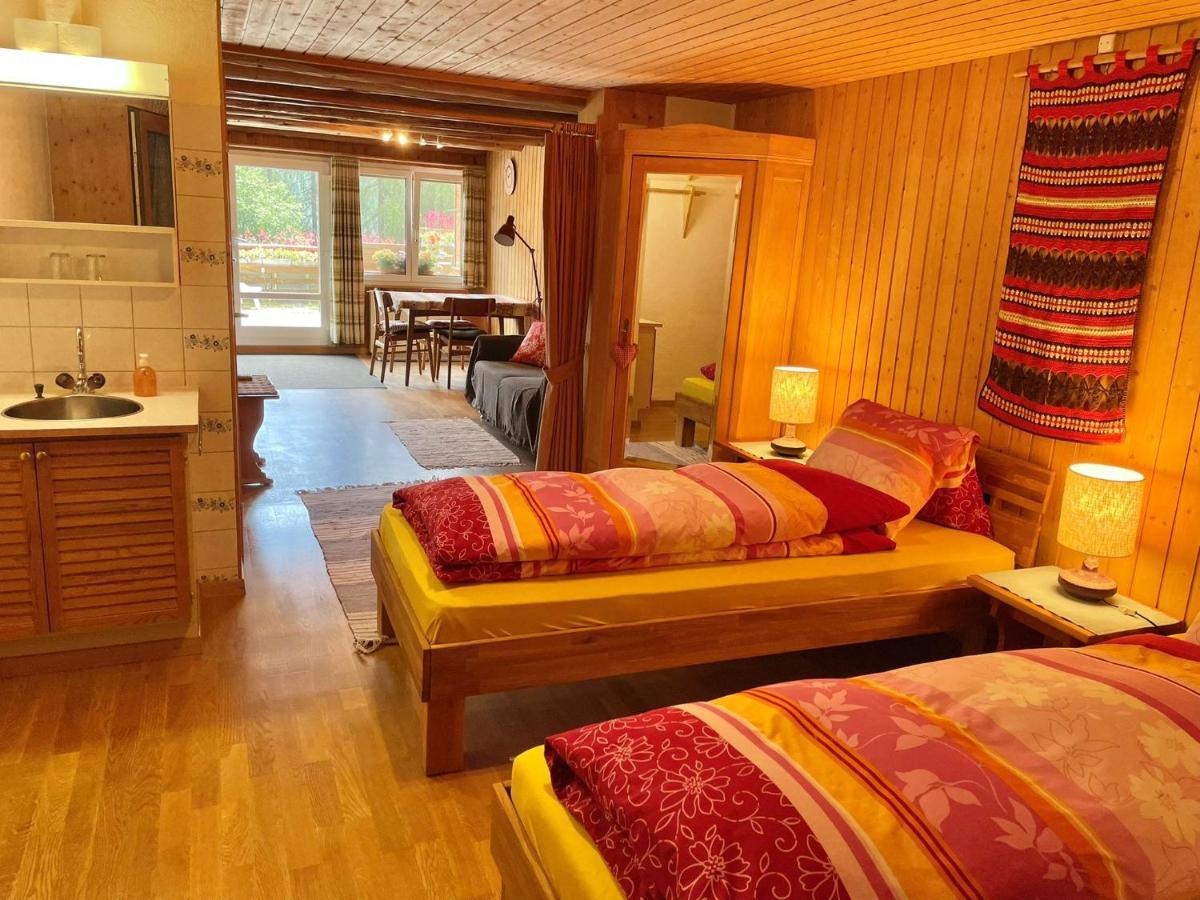 Bnb Guesthouse Lusi Frauenkirch Exteriör bild