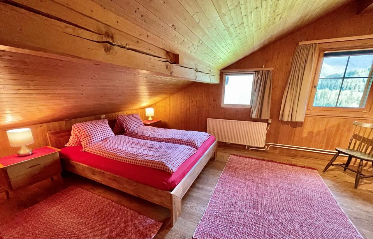 Bnb Guesthouse Lusi Frauenkirch Exteriör bild