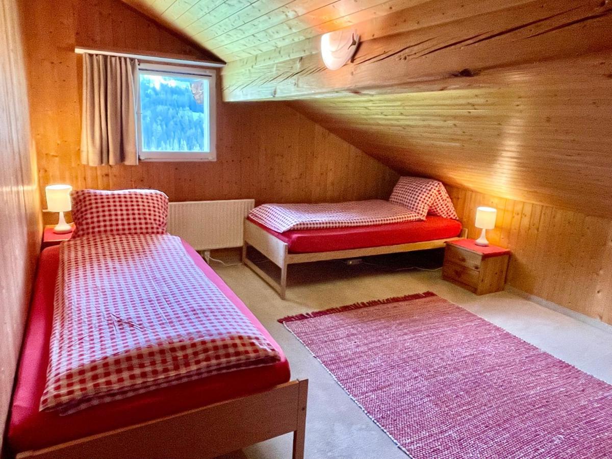 Bnb Guesthouse Lusi Frauenkirch Exteriör bild