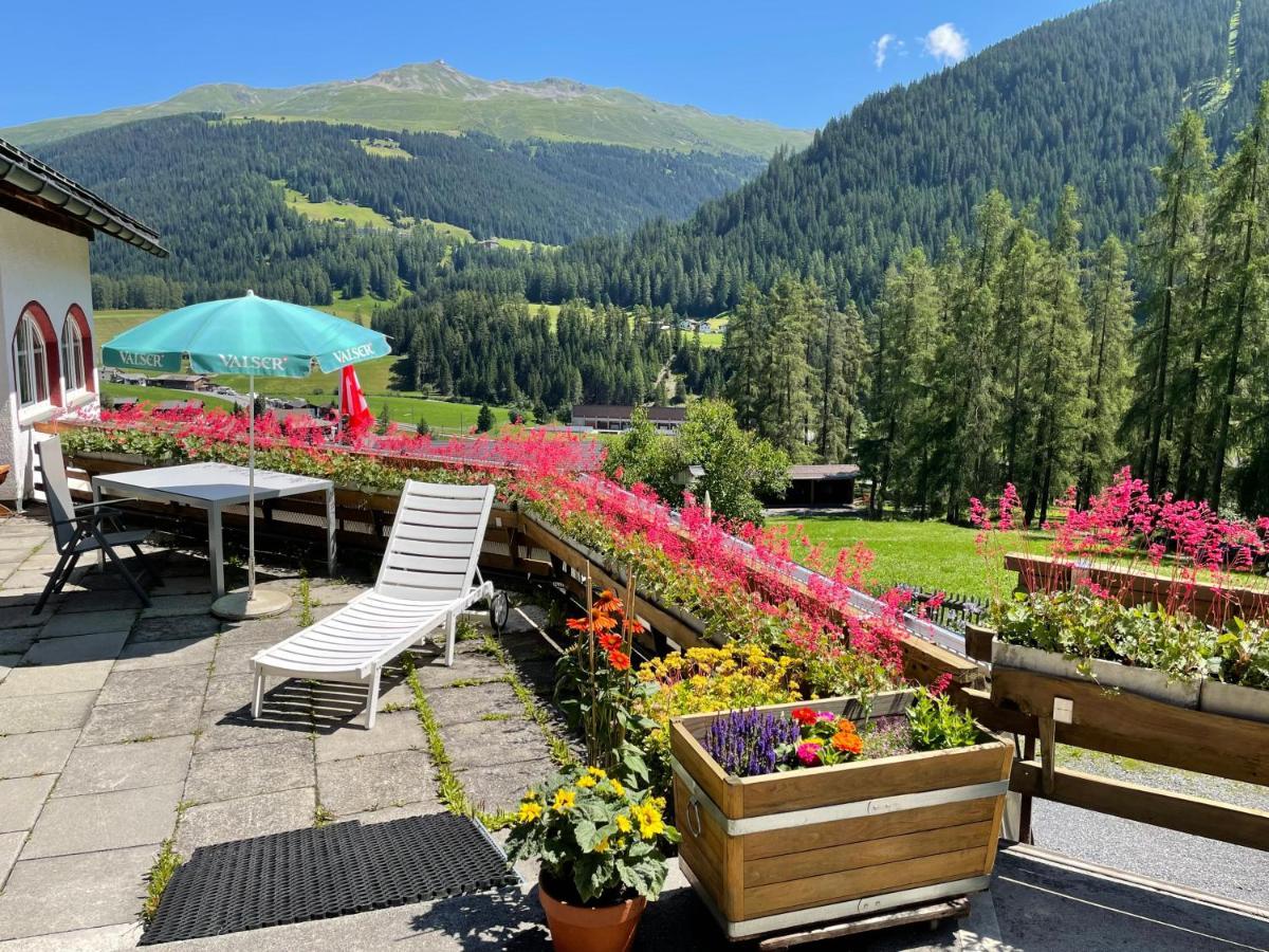 Bnb Guesthouse Lusi Frauenkirch Exteriör bild