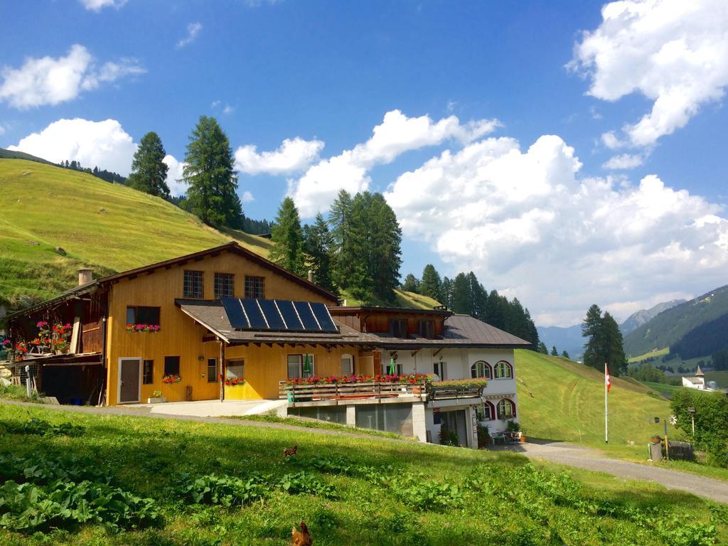 Bnb Guesthouse Lusi Frauenkirch Exteriör bild